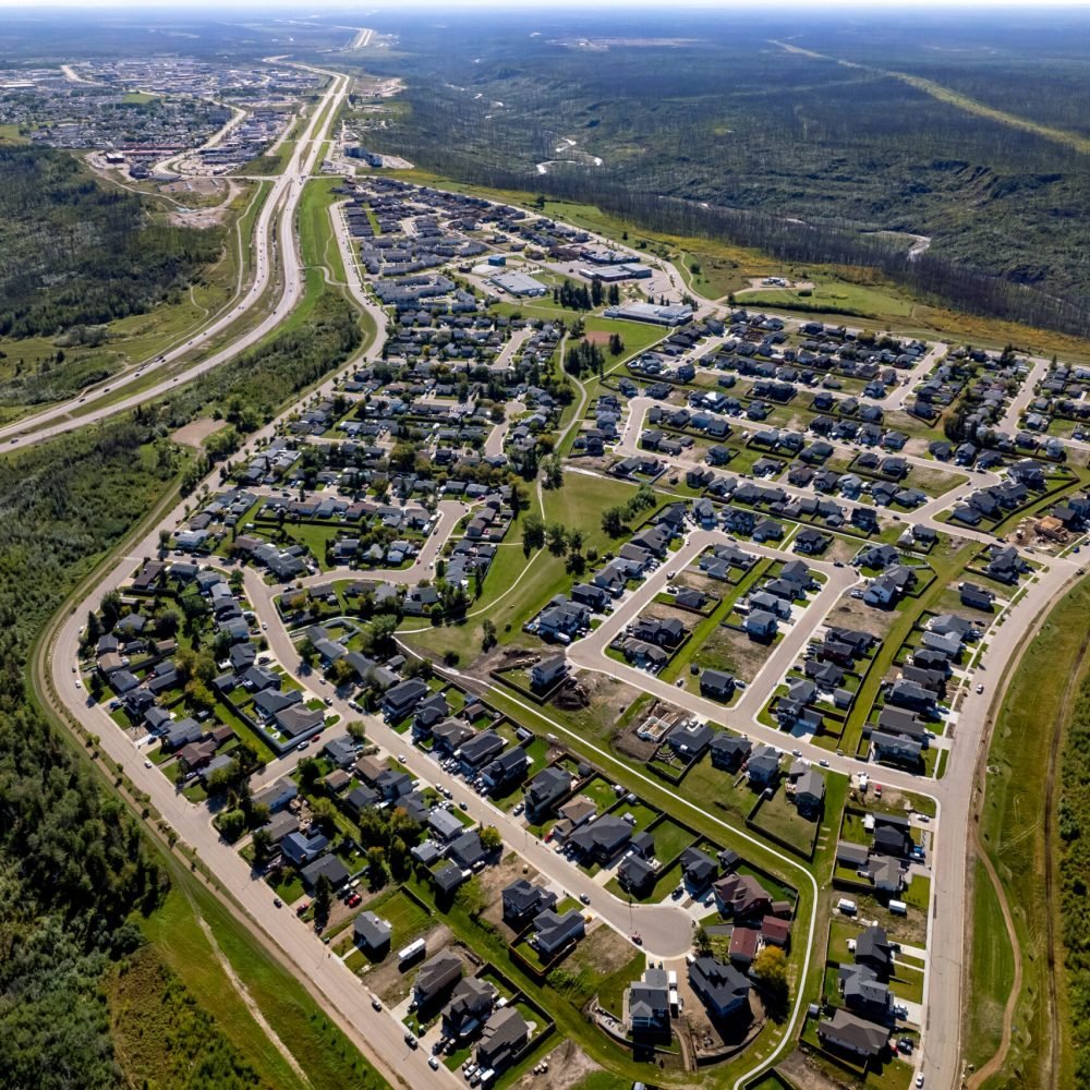 https___a.storyblok.com_f_137876_5464x3640_ef98bede61_aerial-beaconhill